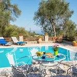 Maritsa, Magazia Villa