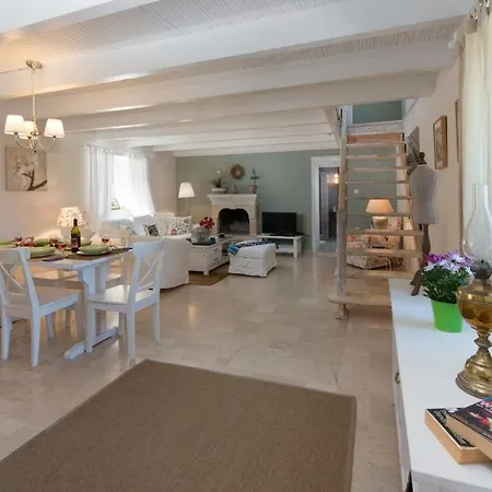 Maritsa, Magazia Gaios